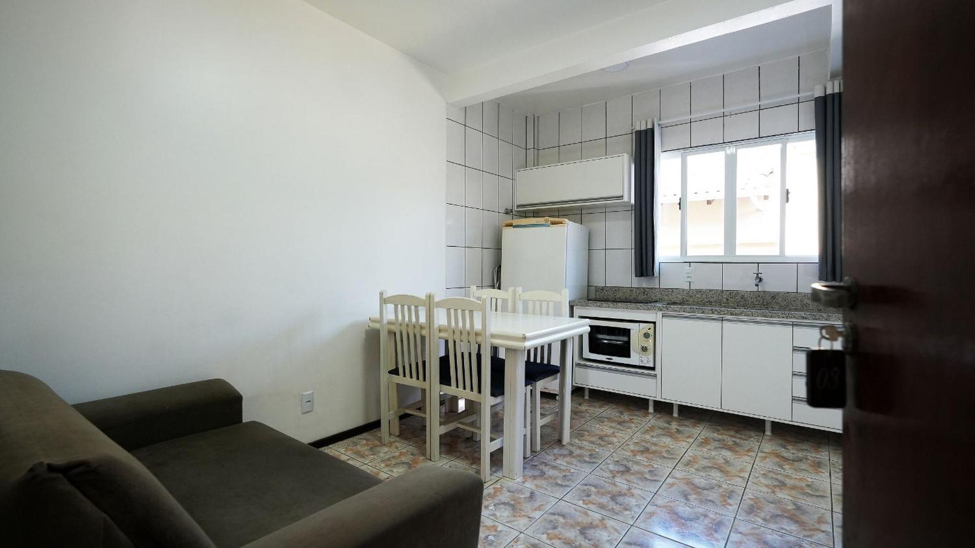 Residencial Adolfo - Mestre Naro Bombinhas Kültér fotó